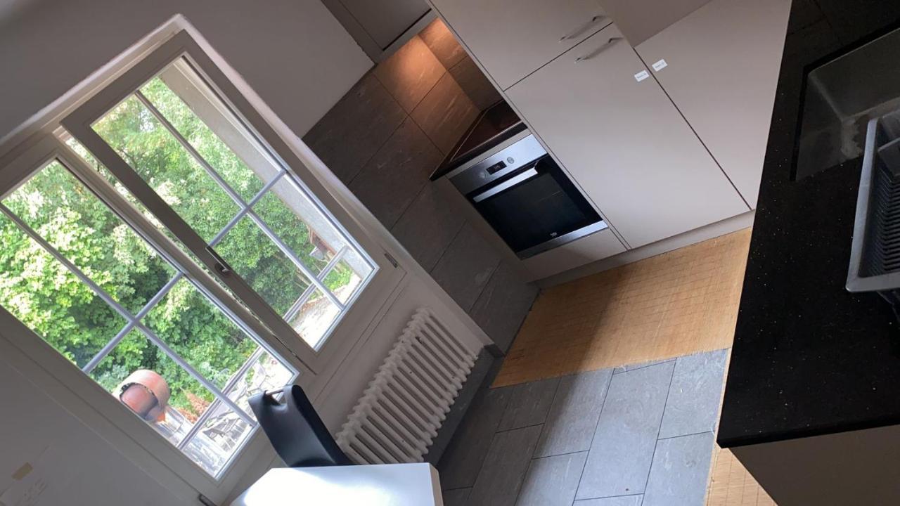 Zimmer Mit Geteiltem Bad & Kueche Brugg  Exterior photo