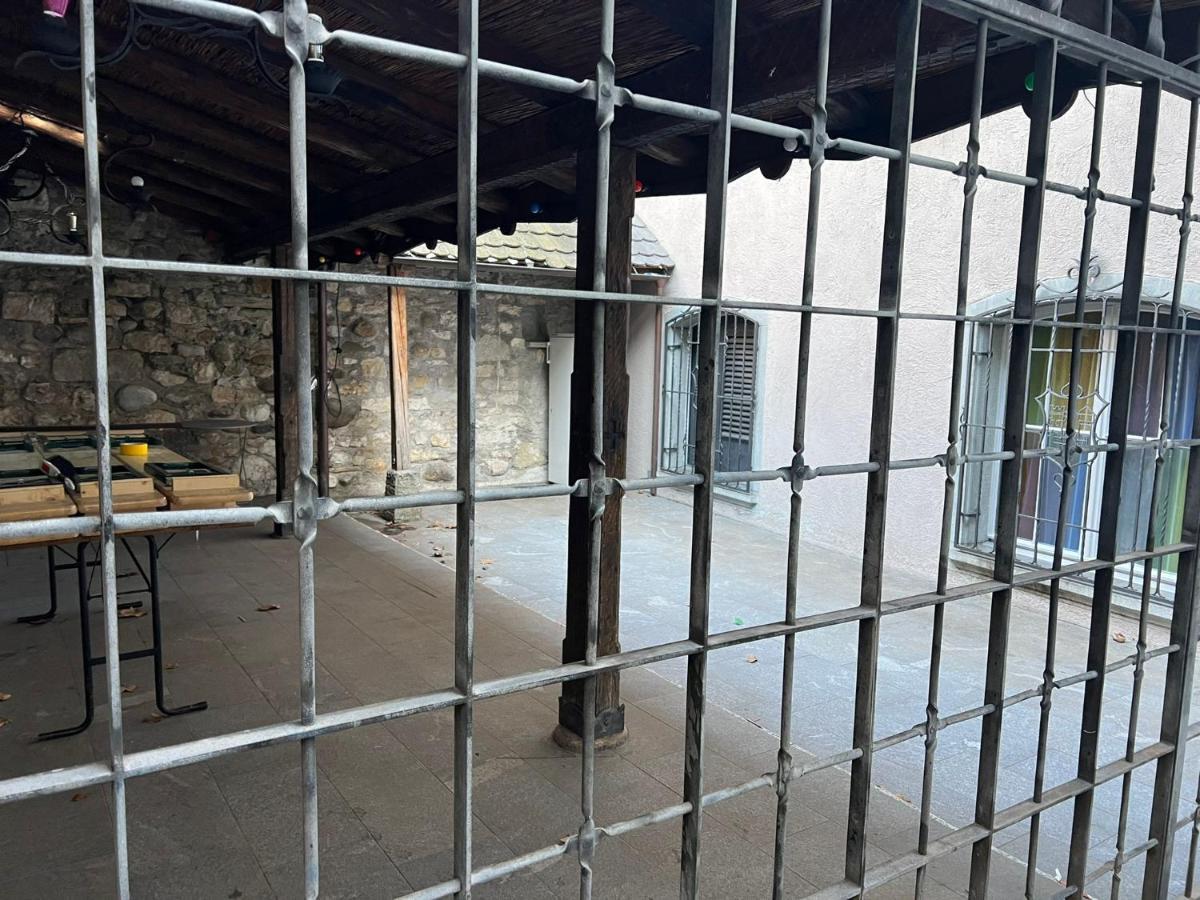 Zimmer Mit Geteiltem Bad & Kueche Brugg  Exterior photo
