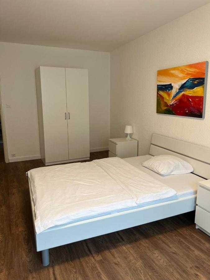 Zimmer Mit Geteiltem Bad & Kueche Brugg  Exterior photo
